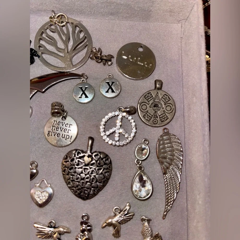 Bundle of 34 Silver Tone Charms. - Picture 8 of 9